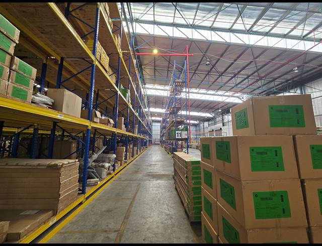 5,666M² WAREHOUSE TO LET IN EPPING INDUSTRIAL